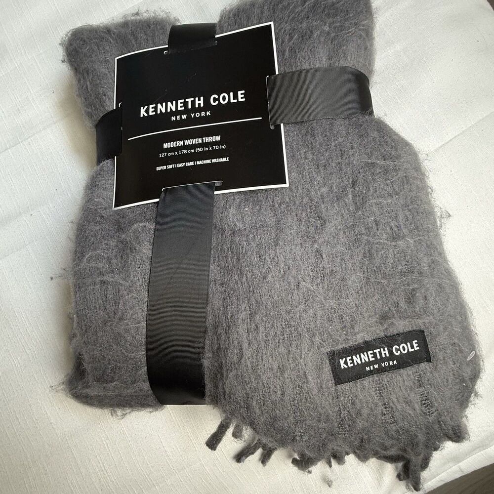 Kenneth Cole 50”x70” Modern Woven Fringe Throw Mohair Charcoal Gray Blanket New